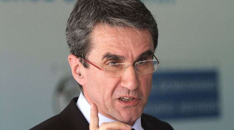 Δεν προκύπτουν ποινικές ευθύνες σε σχέση με τα δάνεια προς ΜΜΕ λέει ο Λοβέρδος!